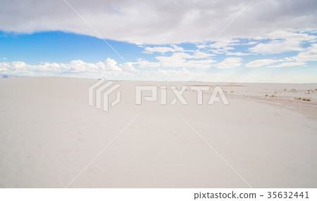 White sands 35632441