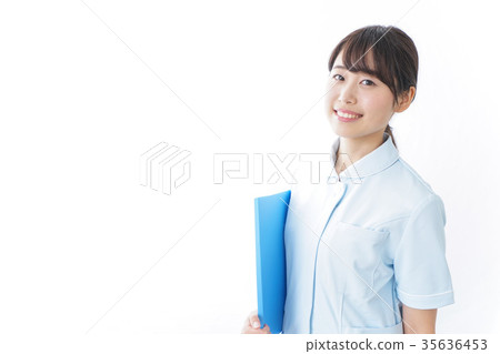 Nurse holding a medical record 35636453