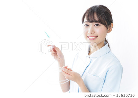 給輸液的護士 35636736