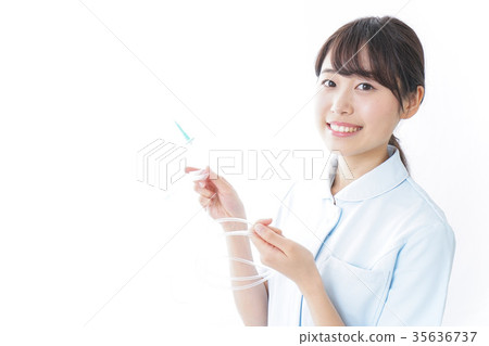 給輸液的護士 35636737