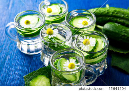 Cucumber water in six little mason glass 35641204