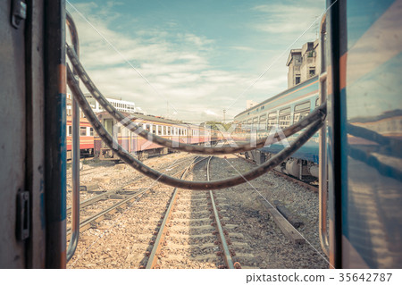 Railroad tracks crossing 35642787