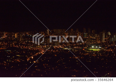 Tantalus Hill 35646264