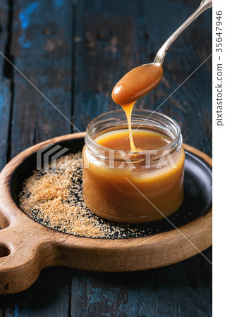 Homemade salted caramel sauce 35647946