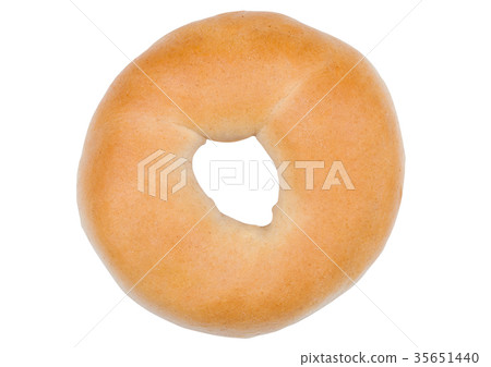 Fresh breakfast bread bagel roll isolated on white 35651440