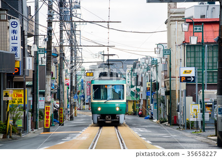 Enoshi Ekimae路面部分 Enoshi Ekimae路面部分 35658227