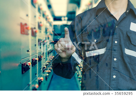 Double exposure of Engineer or Technician man Double exposure of Engineer or Technician man 35659295
