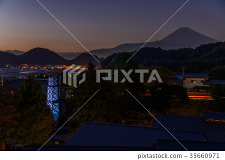 W世界遺產富士山佛山反射堆點亮 W世界遺產富士山佛山反射堆點亮 35660971