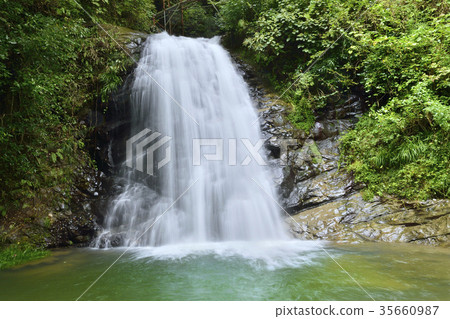Phantom Waterfall Yoro Valley 35660987