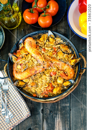 Paella Valenciana 35661020