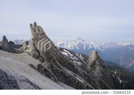 圖庫照片: 北阿爾卑斯 津波黒山 山峰