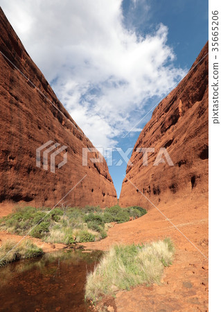 Australia Uluru Kata Juta V 35665206