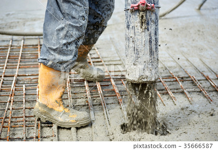 construction site pouring concrete construction site pouring concrete 35666587