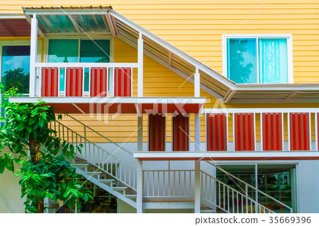 Apartment, Window, Balcony, Building Exterior 35669396