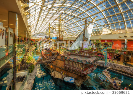 St.Maria pirate vessel in the West Edmonton Mall 35669621
