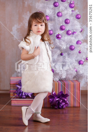 Young brunette dolly lady girl stylish dressed Young brunette dolly lady girl stylish dressed 35670261
