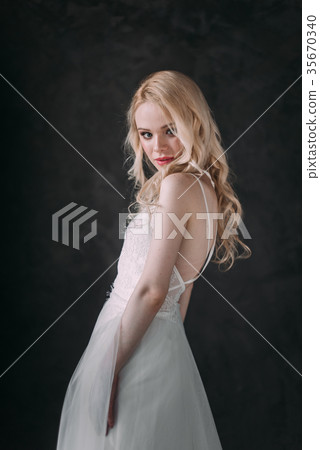 Portrait of a beautiful blond girl bride Portrait of a beautiful blond girl bride 35670340