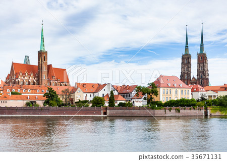 view of Ostrow Tumski district in Wroclaw city 35671131