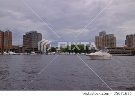 波士頓鴨子遊 - 兩棲車（美國） 35671655