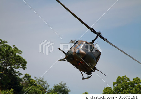 Helicopter 35673161