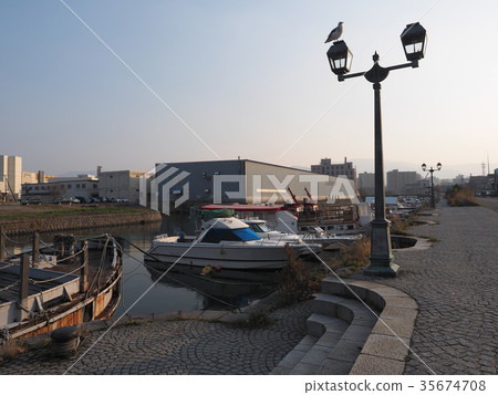 Northern canal in the evening 35674708