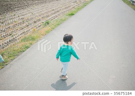歲大 兒童 幼兒 35675184