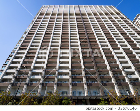 High-rise condominium in the seaside area 35676140