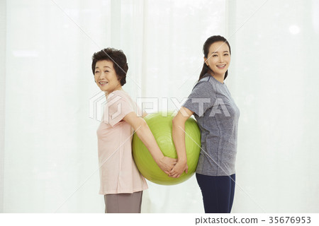 瑜伽，伸展，媽媽，女兒 35676953