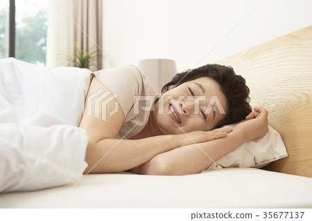 休息,老頭 休息,老頭 35677137