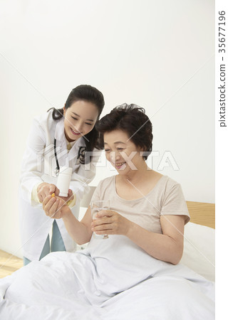 Doctor, patient 35677196