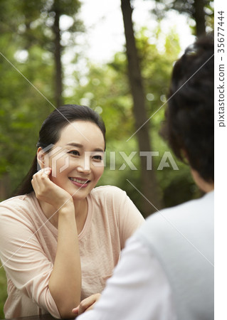 媽媽,女兒在一起 媽媽,女兒在一起 35677444