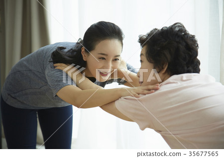 Yoga, Stretching, Mom, Daughter Yoga, Stretching, Mom, Daughter 35677565