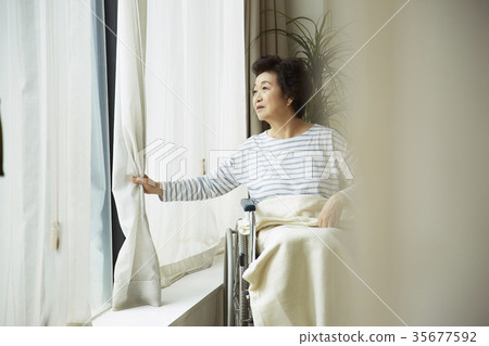 輪椅，老年人 35677592