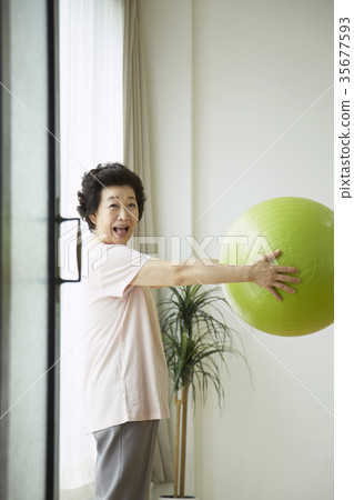 瑜伽,老人 瑜伽,老人 35677593