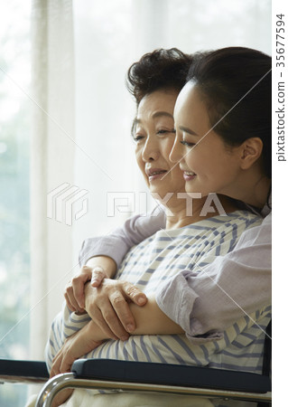 醫療，母親，女兒 35677594