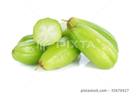 Bilimbi (Averhoa bilimbi Linn.) or cucumber fruit 35678427