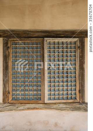 Northeast Northeast 35678704