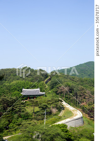 Cheongju Equivalent Acid (Historic Site No. 212) Cheongju Equivalent Acid (Historic Site No. 212) 35678717