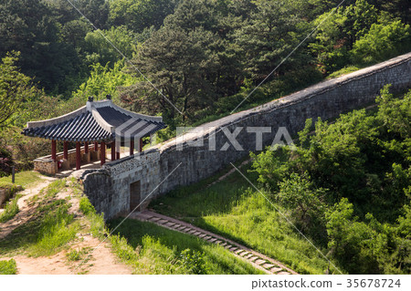 Cheongju Equivalent Acid (Historic Site No. 212) 35678724