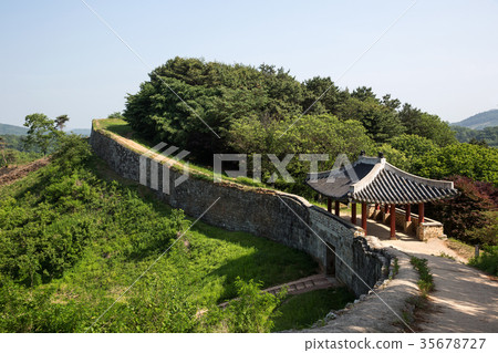 Cheongju Equivalent Acid (Historic Site No. 212) 35678727