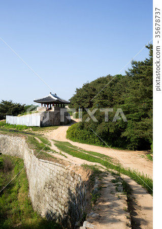 Cheongju Equivalent Acid (Historic Site No. 212) Cheongju Equivalent Acid (Historic Site No. 212) 35678737
