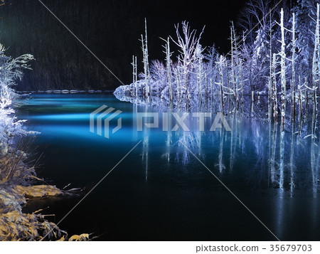 Blue pond and light up Blue pond and light up 35679703