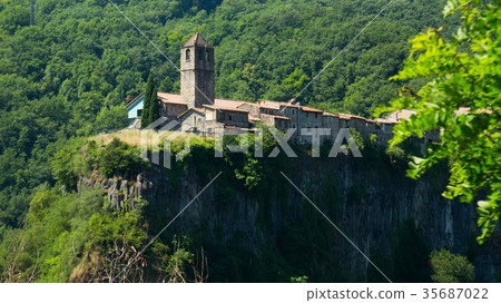Castellfollit de la Roca, Catalonia Castellfollit de la Roca, Catalonia 35687022