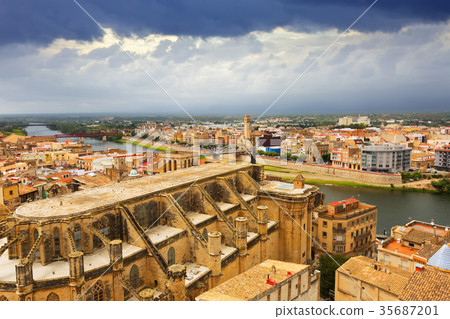 general view of Tortosa 35687201