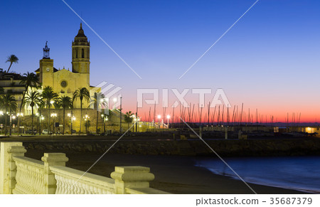 Sunset view of Sitges 35687379