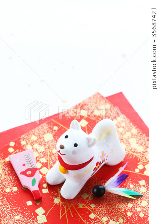 Dog, left facing 01 35687421