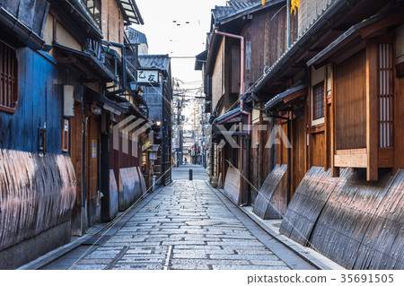 京都祗園的小巷 京都祗園的小巷 35691505