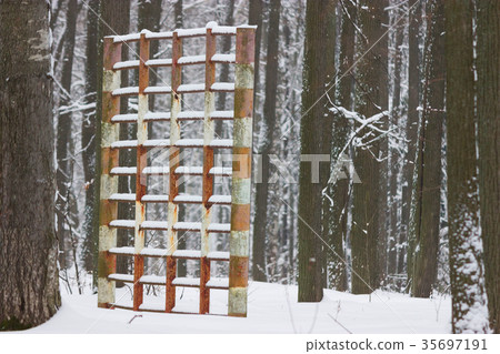 abandoned play ground abandoned play ground 35697191