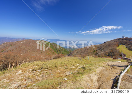 A view of the Gosaisho mountain peak 35700049