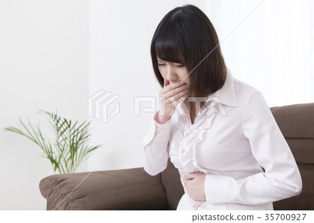 諾如病毒,病毒性腸胃炎,食物中毒圖像,腹痛,噁心 諾如病毒,病毒性腸胃炎,食物中毒圖像,腹痛,噁心 35700927